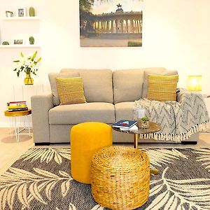 Apartamento Nuevo y Reformado al lado de la Gran Vía Madrileña